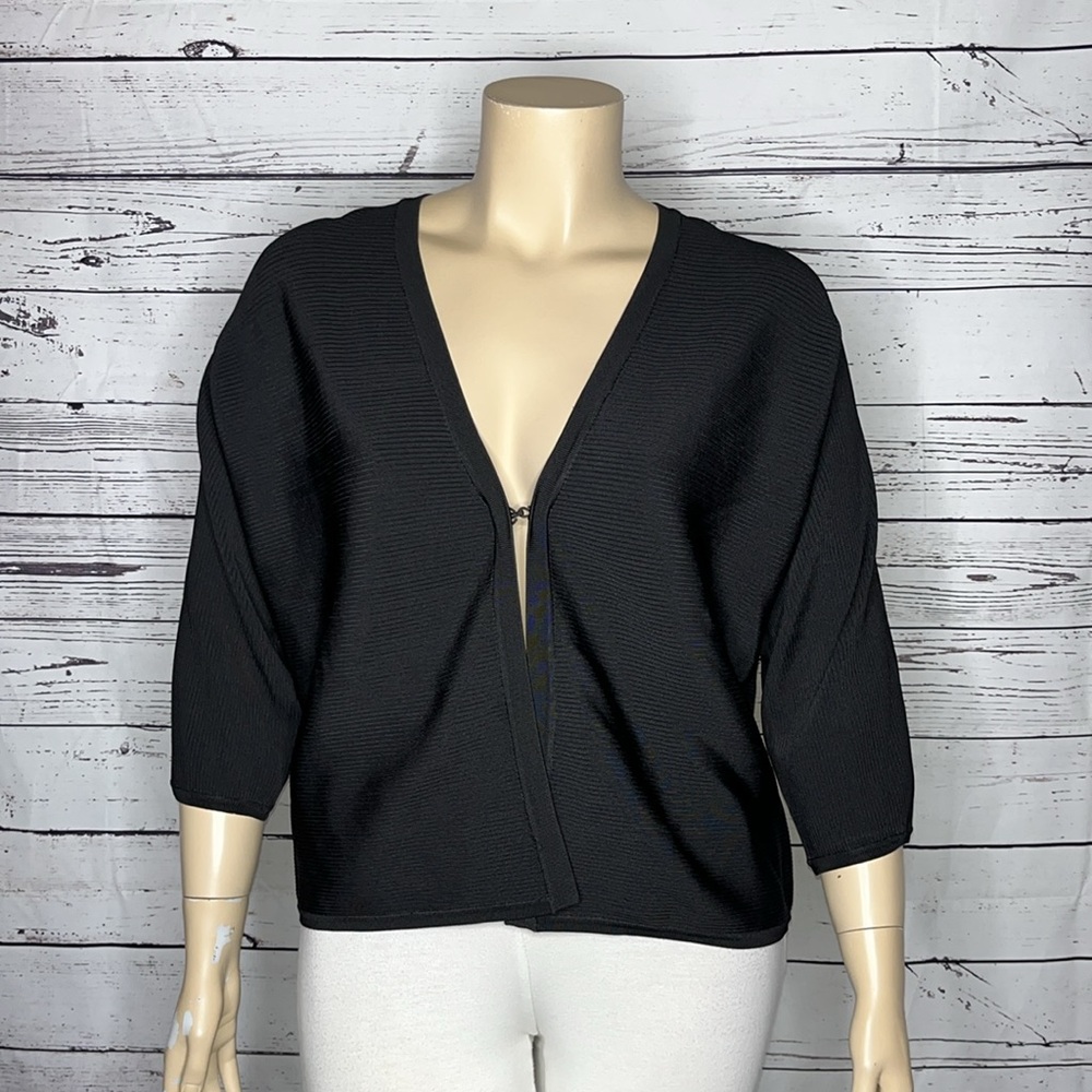 T Tahari NWT Size XL Black Ribbed Rayon/Nylon Knit Clasp Front Cardigan Jacket